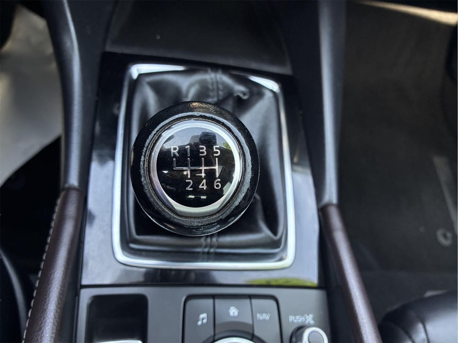 2018 Mazda Mazda3 5-Door Touring