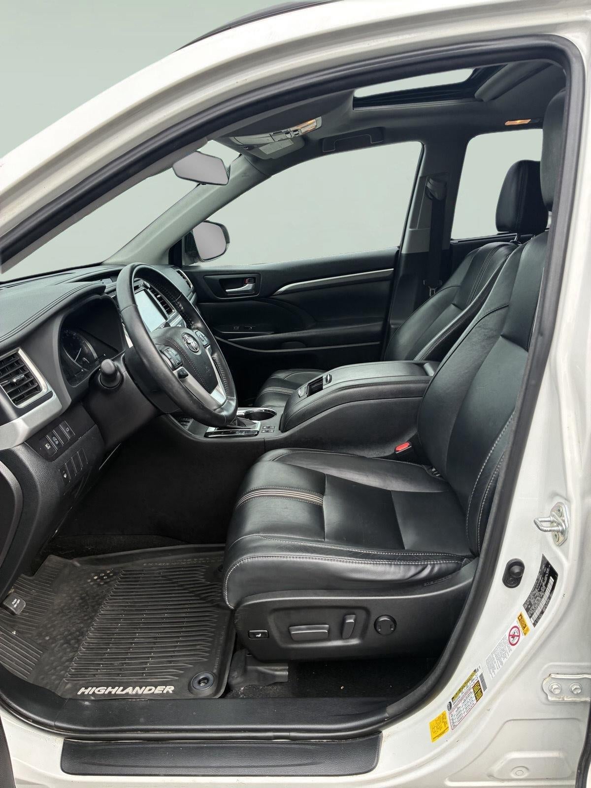 2018 Toyota Highlander SE