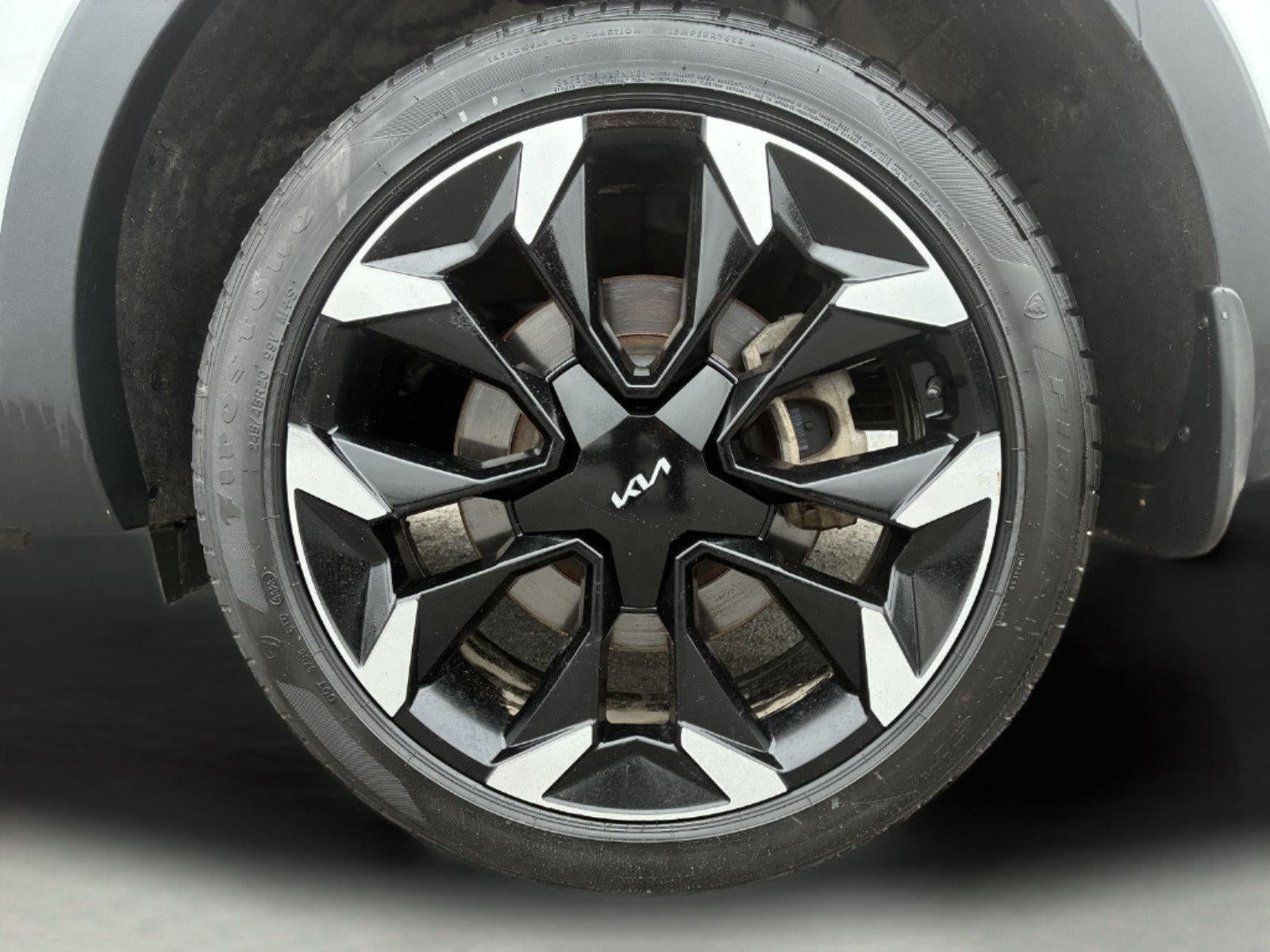 2025 Kia Sorento X-Line EX