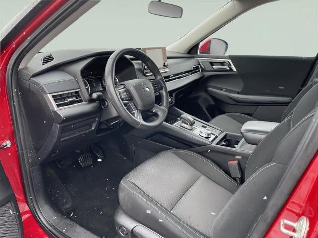 2022 Mitsubishi Outlander ES
