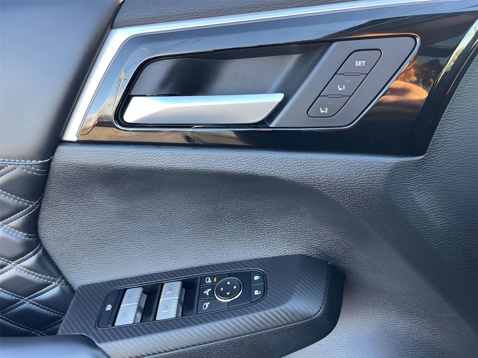 2023 Mitsubishi Outlander PHEV SEL