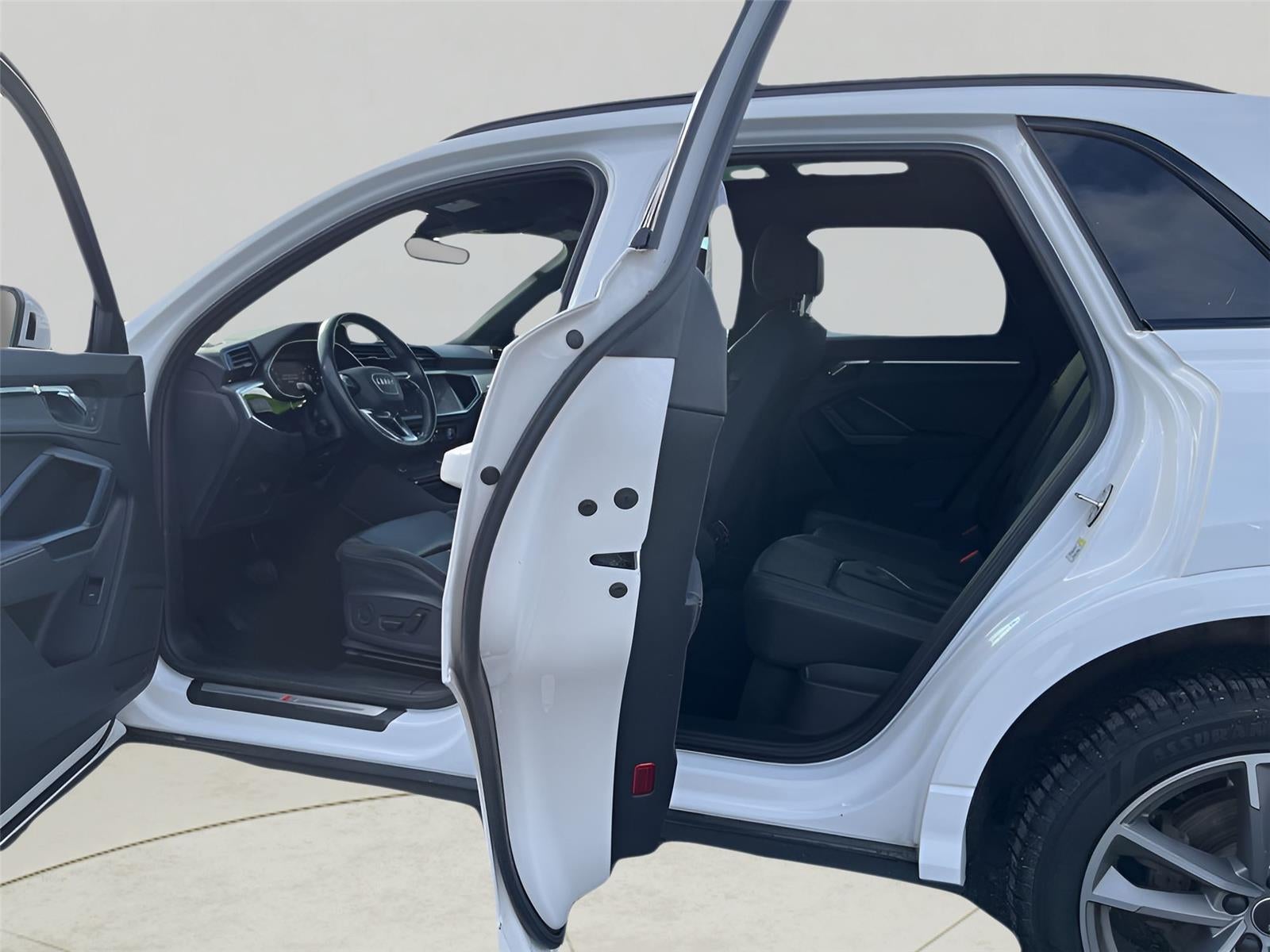 2021 Audi Q3 S line Premium Plus