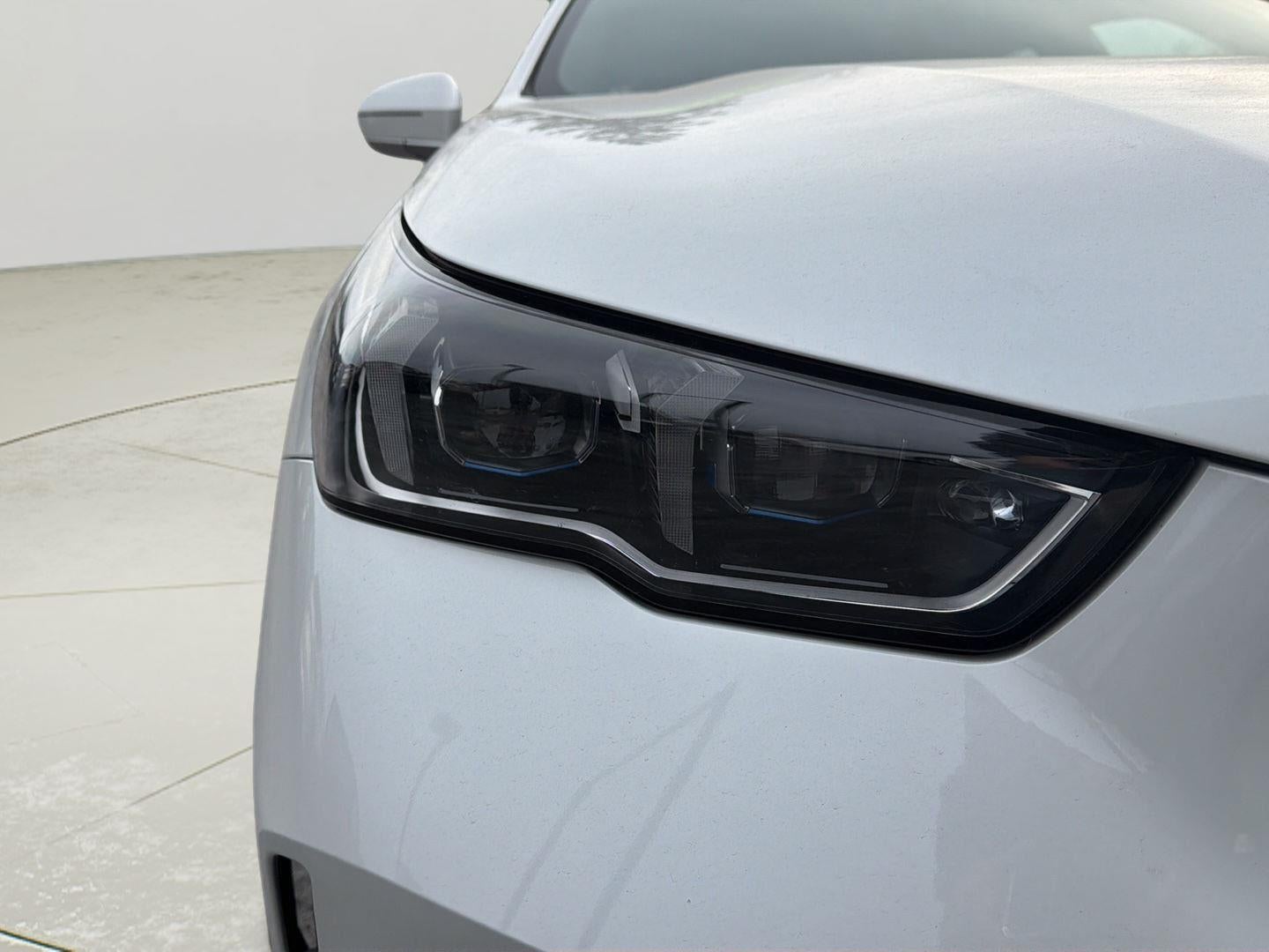 2025 BMW i5 xDrive40