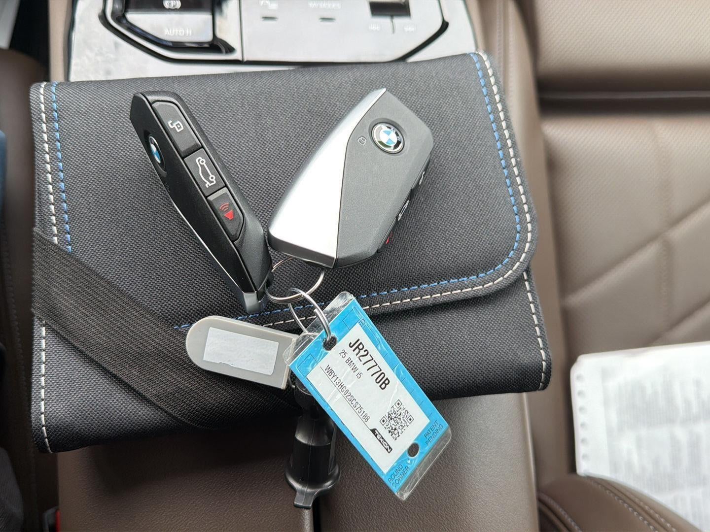 2025 BMW i5 xDrive40