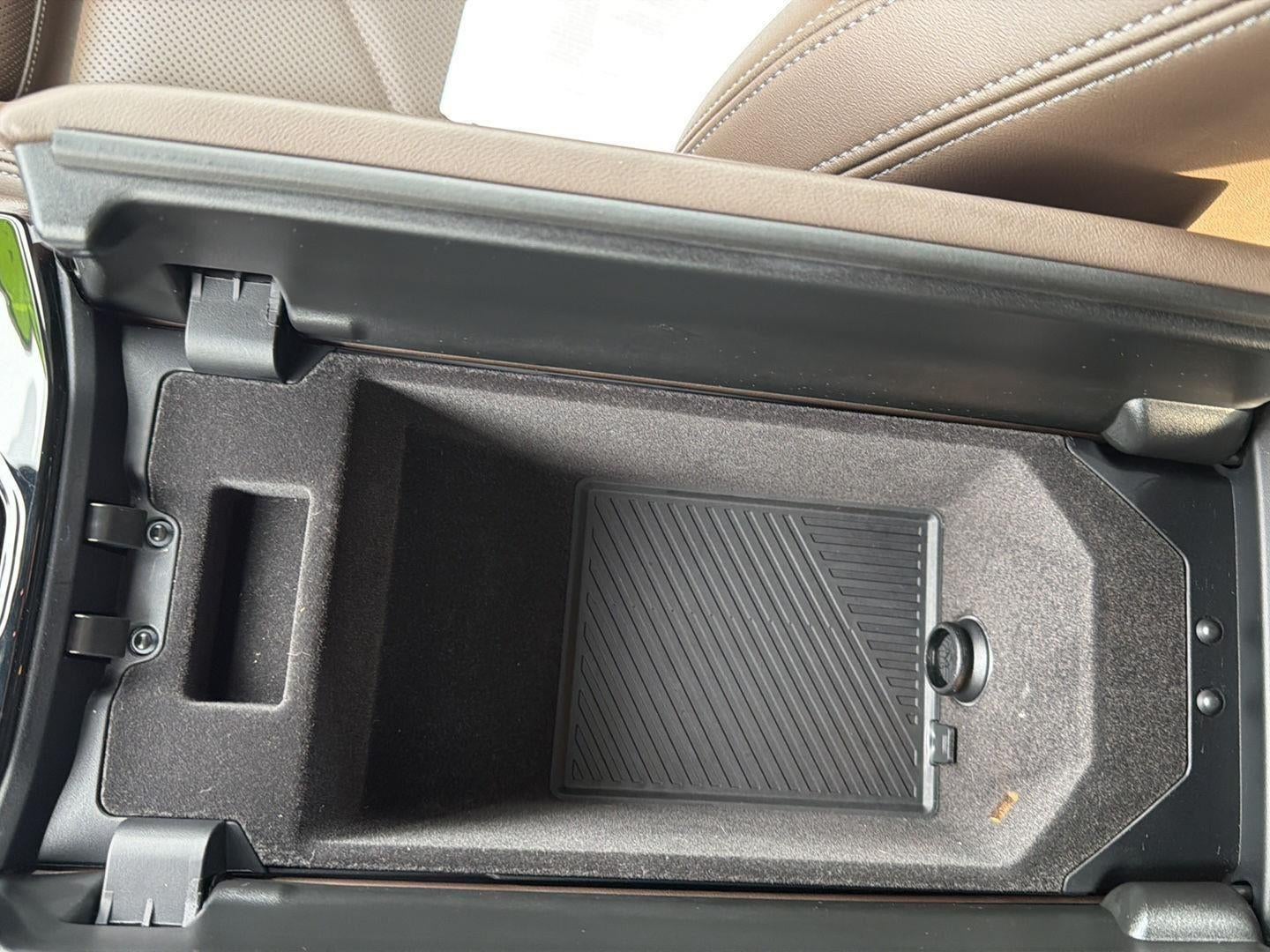 2025 BMW i5 xDrive40