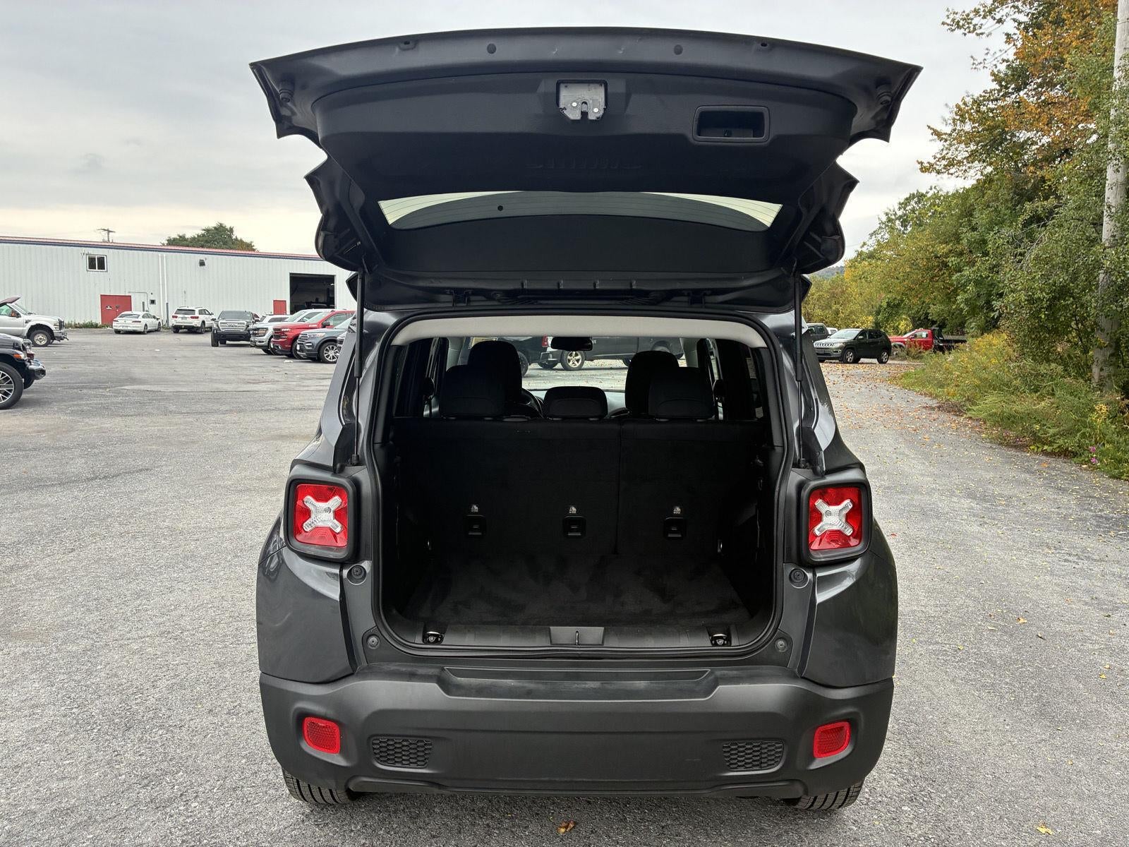 2023 Jeep Renegade Latitude