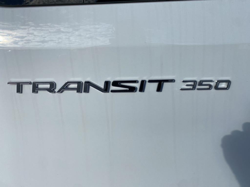 2025 Ford Transit Passenger Wagon XLT