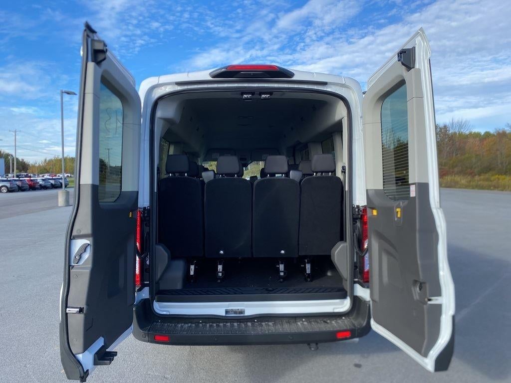 2025 Ford Transit Passenger Wagon XLT