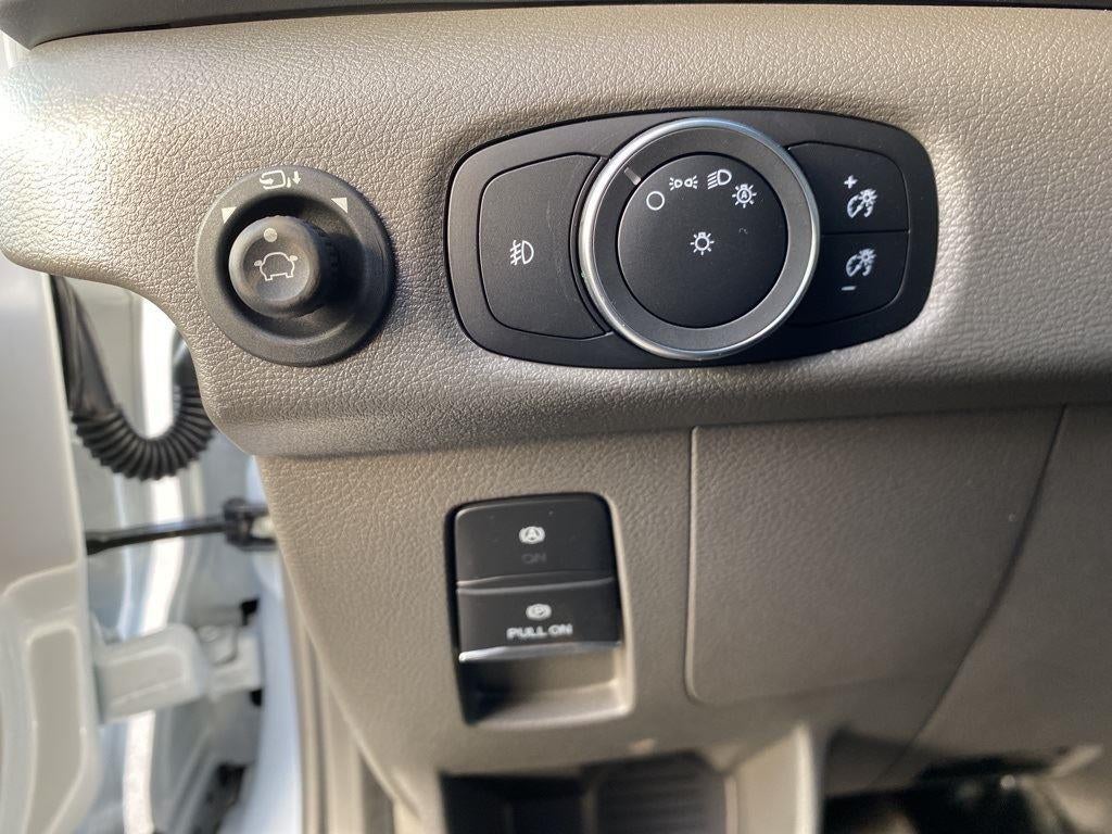 2025 Ford Transit Passenger Wagon XLT