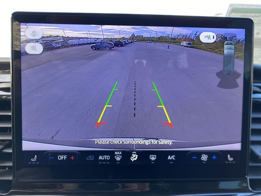 2025 Ford Transit Passenger Wagon XLT