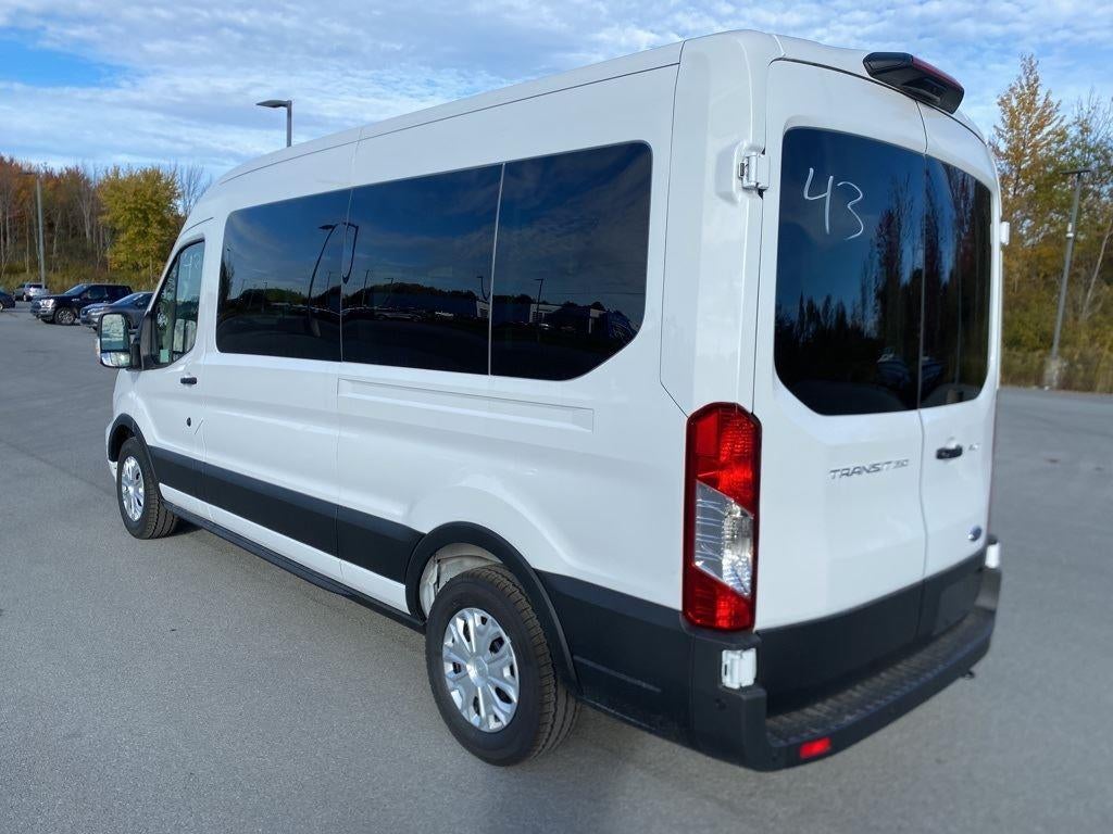 2025 Ford Transit Passenger Wagon XLT