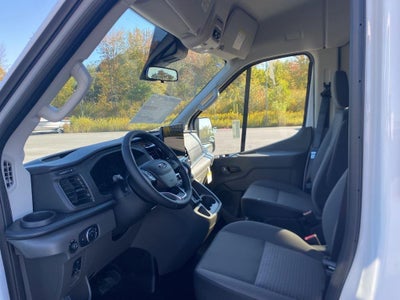 2025 Ford Transit Passenger Wagon XLT
