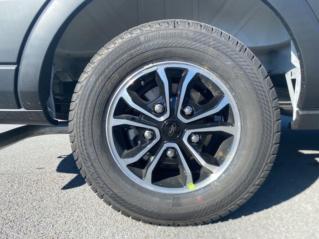 2025 Ford Transit Passenger Wagon XLT