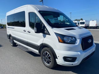 2025 Ford Transit Passenger Wagon XLT