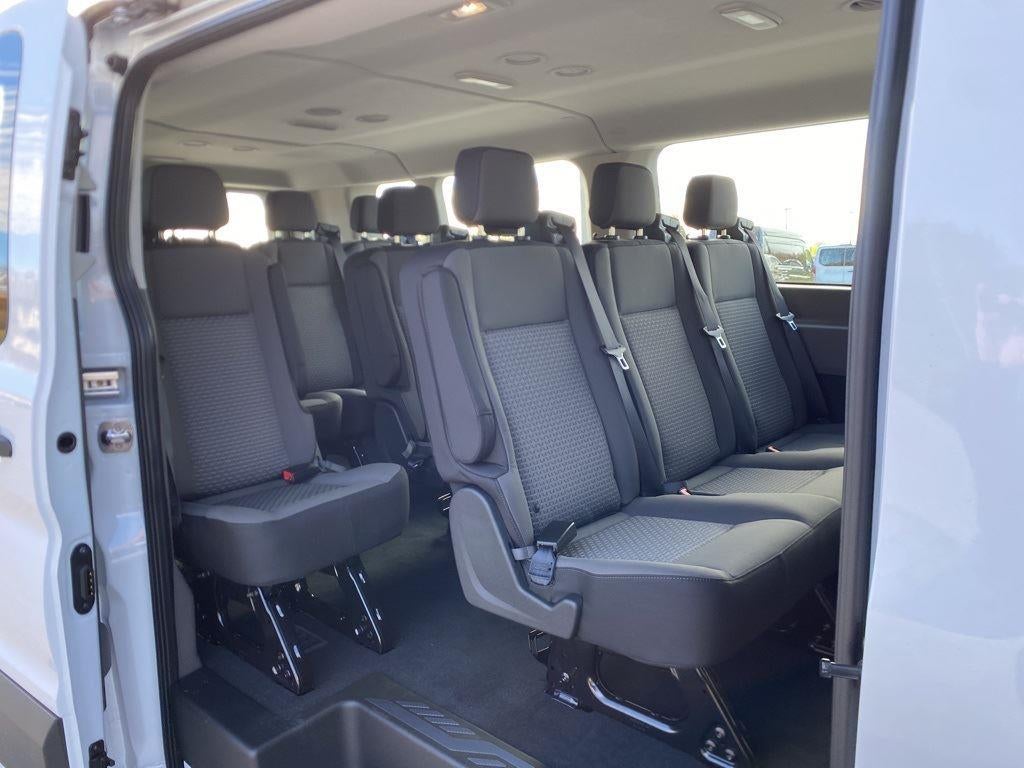 2025 Ford Transit Passenger Wagon XLT