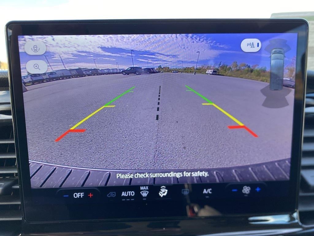 2025 Ford Transit Passenger Wagon XLT