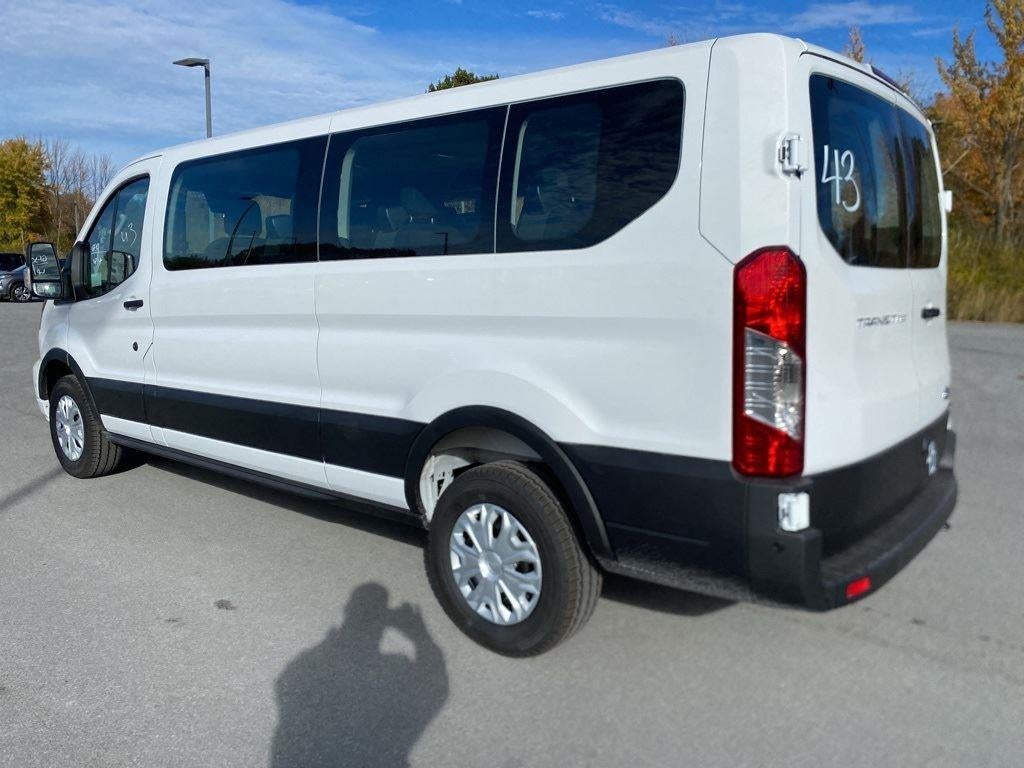 2025 Ford Transit Passenger Wagon XLT