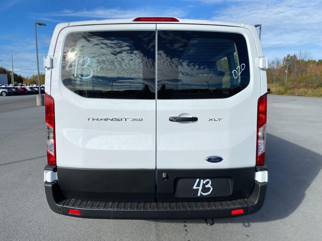 2025 Ford Transit Passenger Wagon XLT