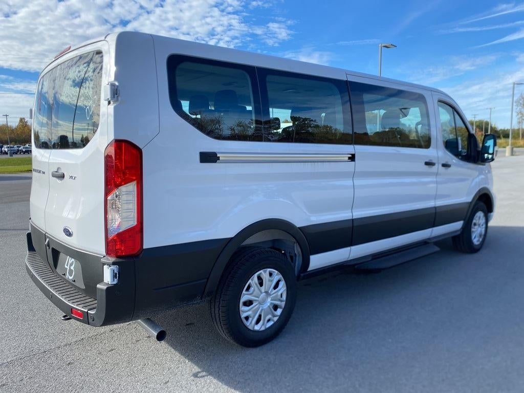 2025 Ford Transit Passenger Wagon XLT