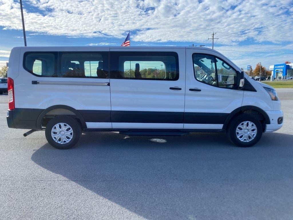 2025 Ford Transit Passenger Wagon XLT