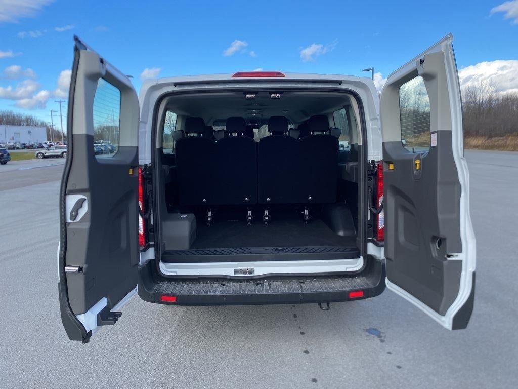 2025 Ford Transit Passenger Wagon XLT