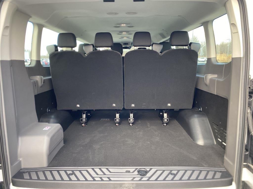 2025 Ford Transit Passenger Wagon XLT