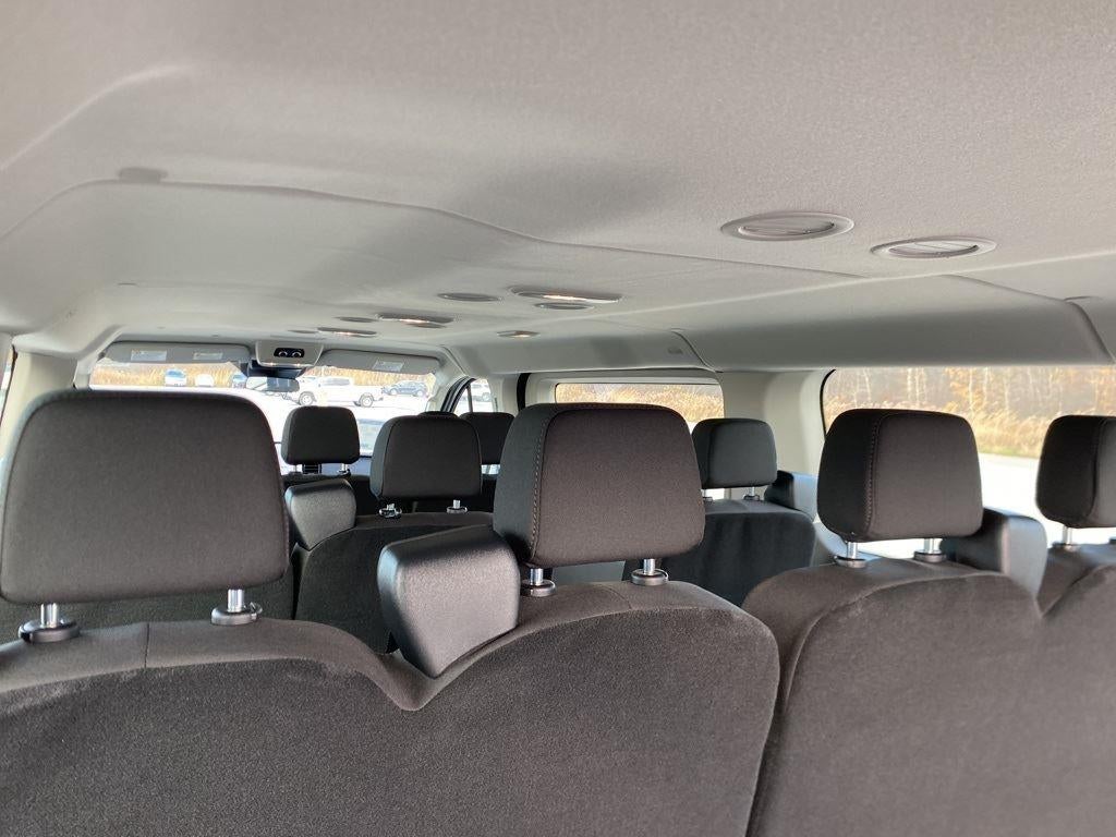 2025 Ford Transit Passenger Wagon XLT