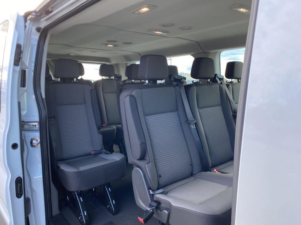 2025 Ford Transit Passenger Wagon XLT