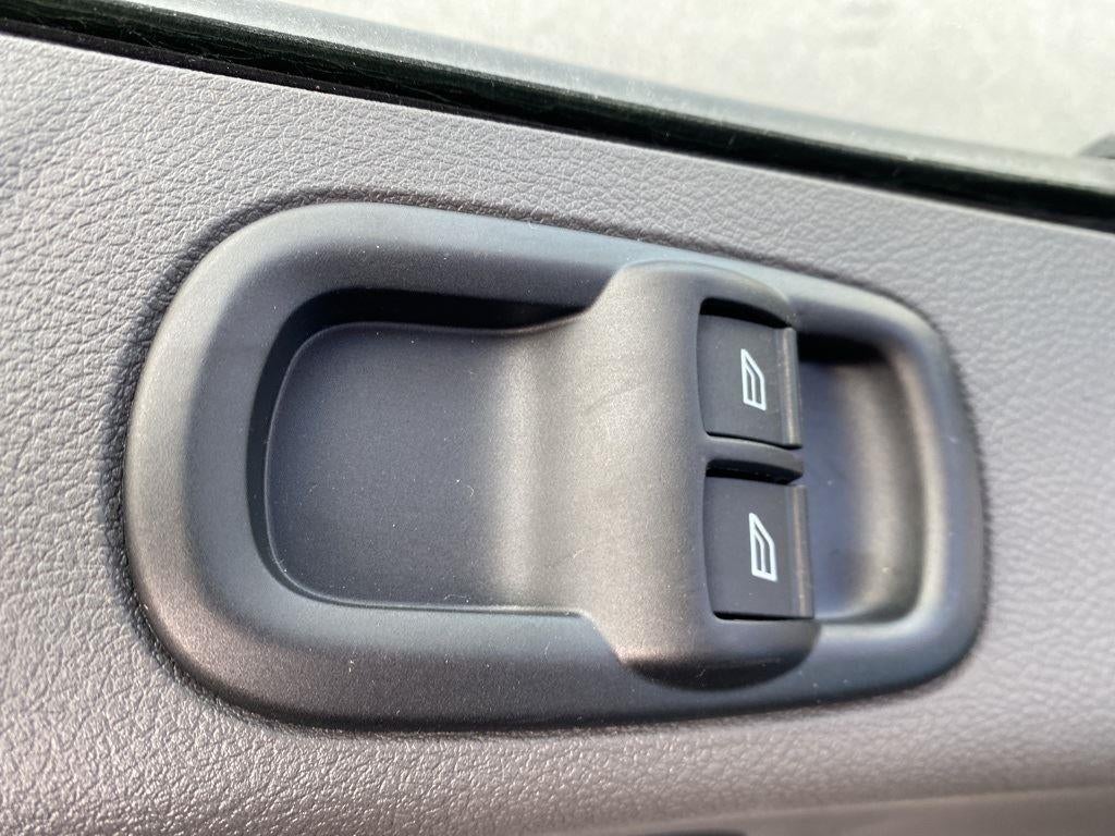 2025 Ford Transit Passenger Wagon XLT