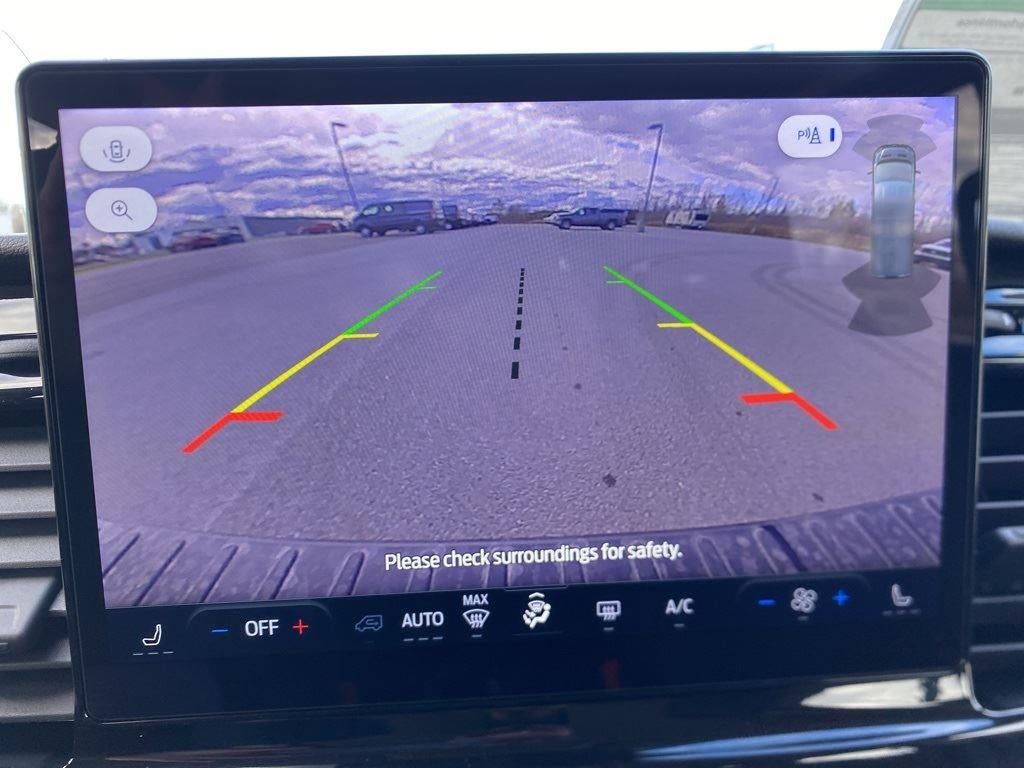 2025 Ford Transit Passenger Wagon XLT