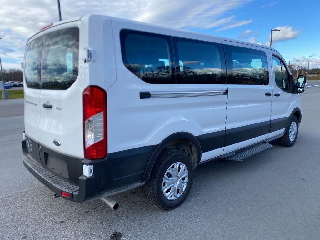 2025 Ford Transit Passenger Wagon XLT
