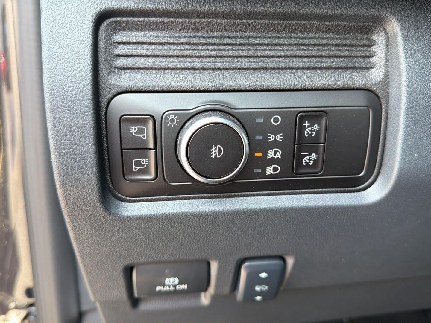 2026 Ford Super Duty F-450 DRW LARIAT