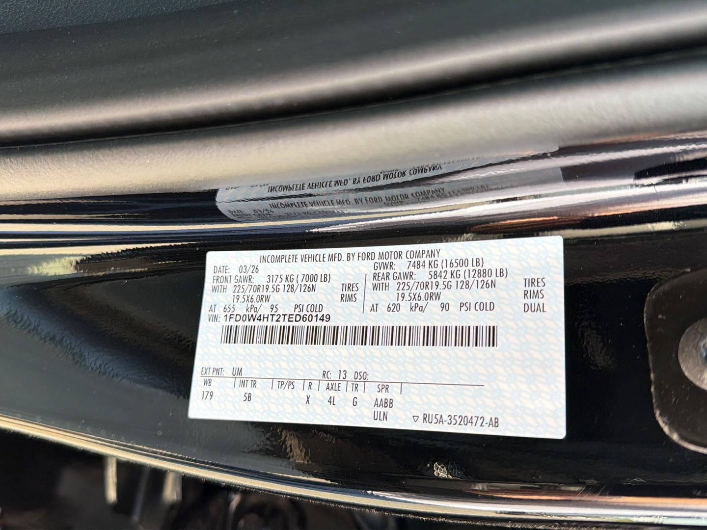2026 Ford Super Duty F-450 DRW LARIAT