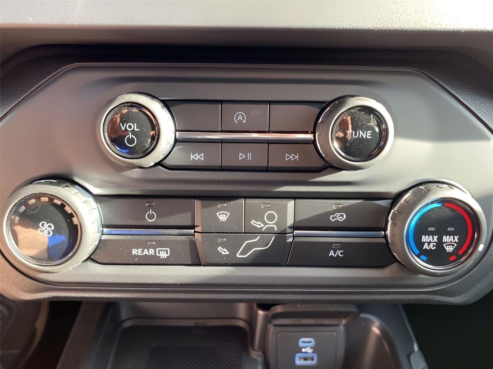 2025 Ford Bronco Base