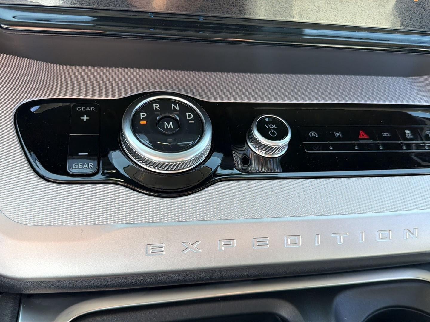 2027 Ford Expedition Active