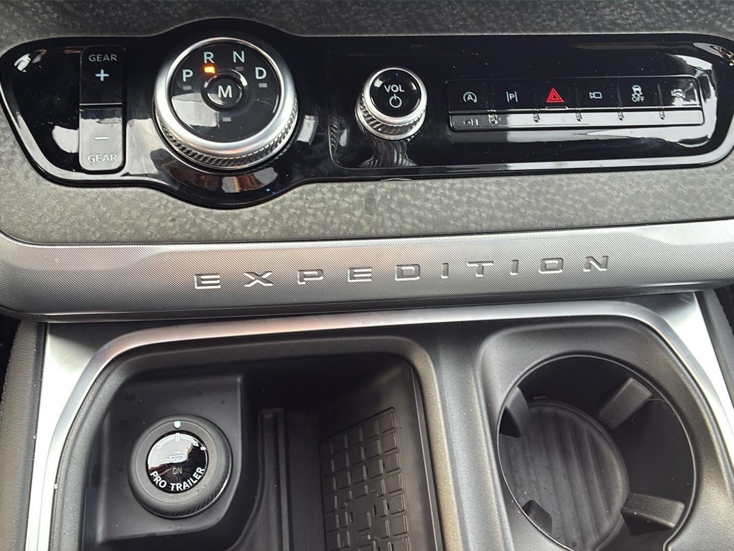 2025 Ford Expedition Tremor