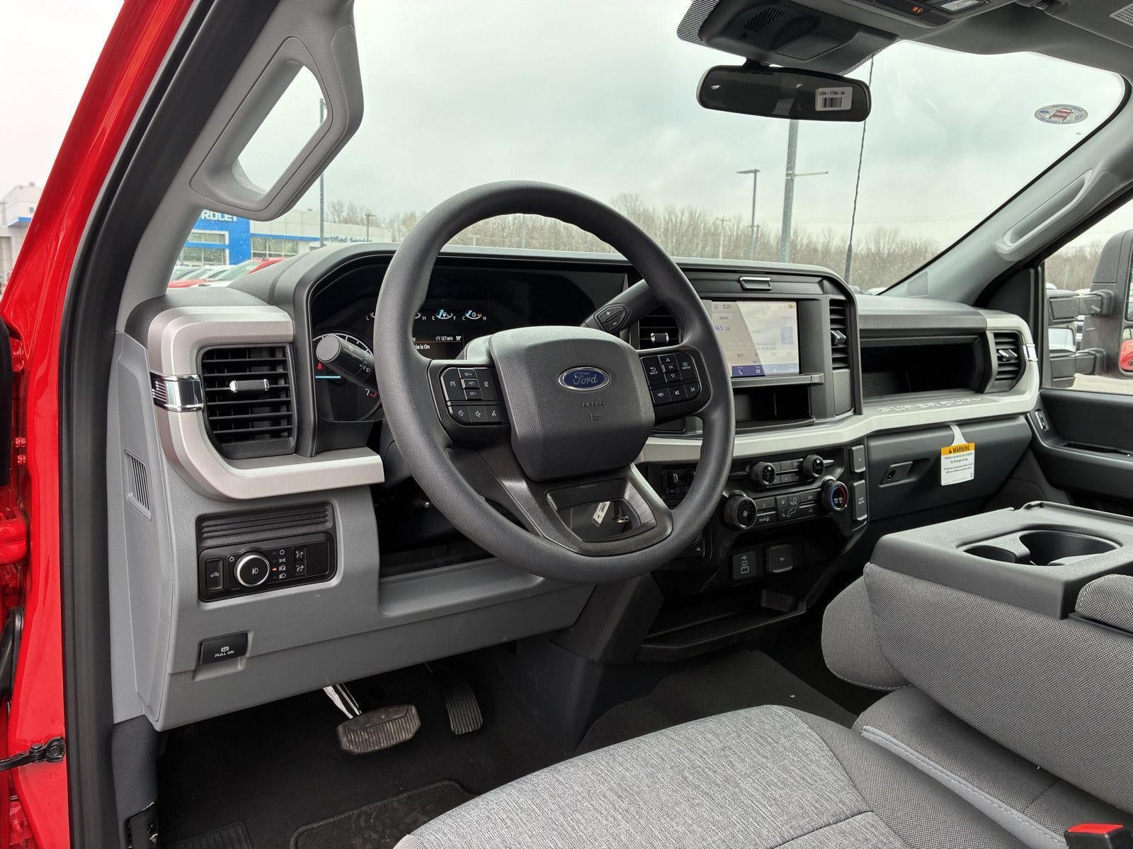 2026 Ford Super Duty F-250 SRW STX