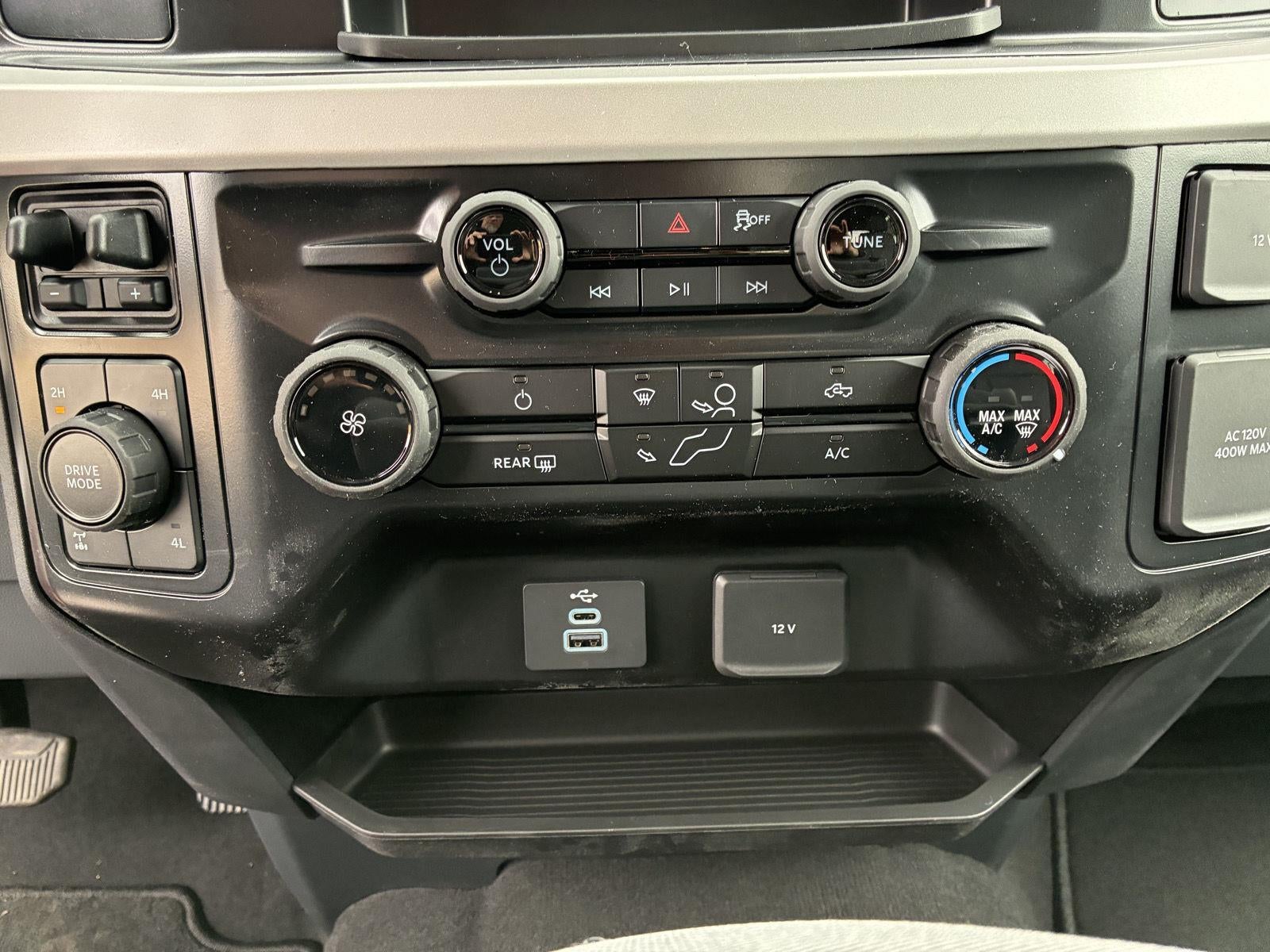 2026 Ford Super Duty F-250 SRW STX