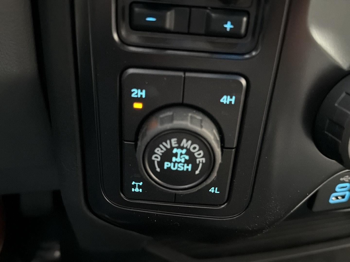 2027 Ford Super Duty F-250 SRW XL