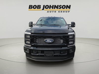 2027 Ford Super Duty F-350 Lariat