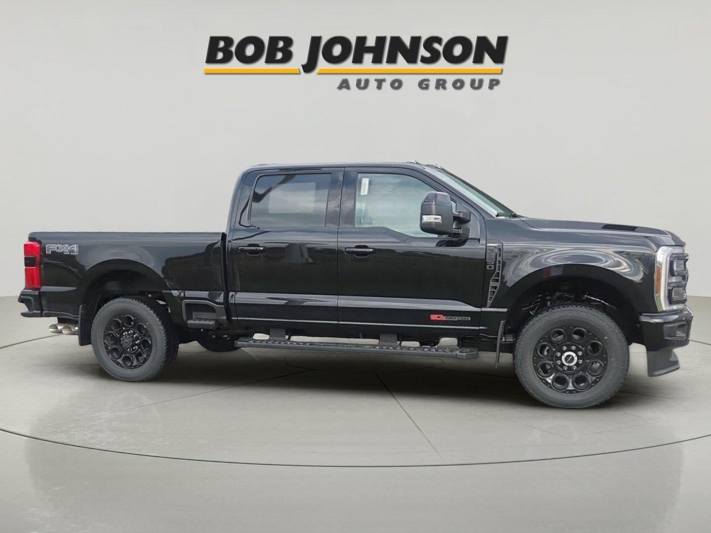 2027 Ford Super Duty F-350 Lariat