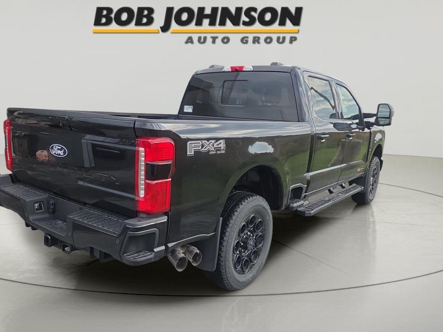 2027 Ford Super Duty F-350 Lariat