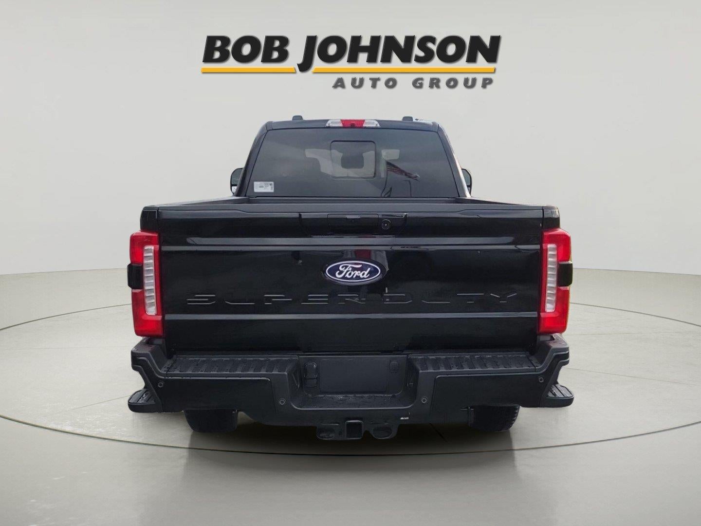 2027 Ford Super Duty F-350 Lariat