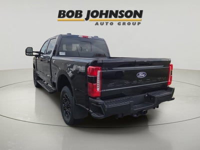 2027 Ford Super Duty F-350 Lariat