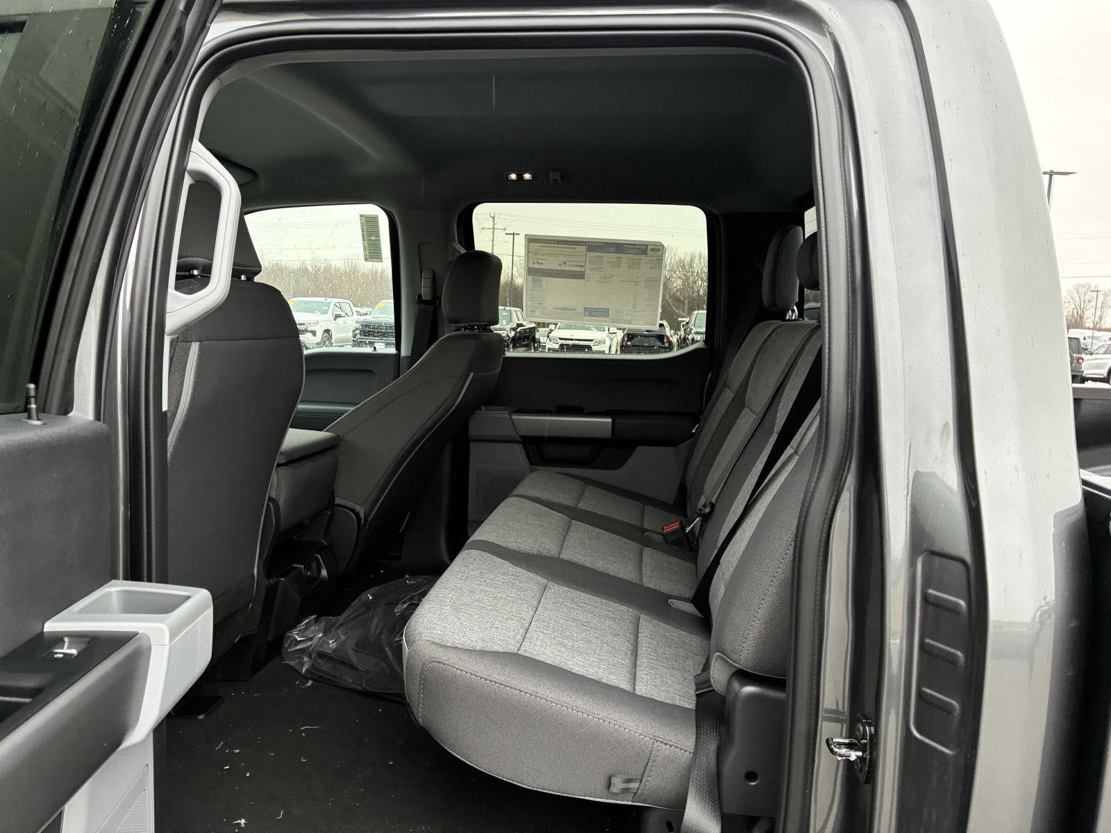 2026 Ford Super Duty F-350 SRW STX