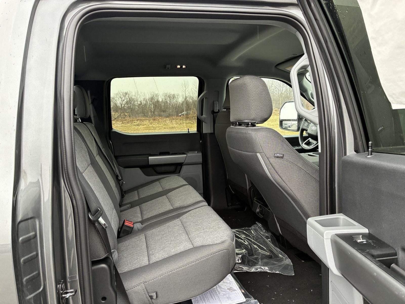 2026 Ford Super Duty F-350 SRW STX