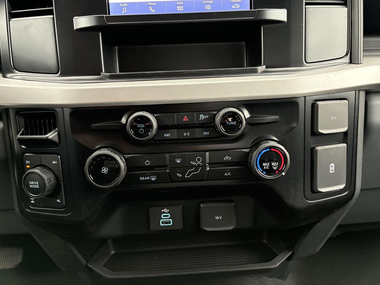 2026 Ford Super Duty F-350 SRW STX