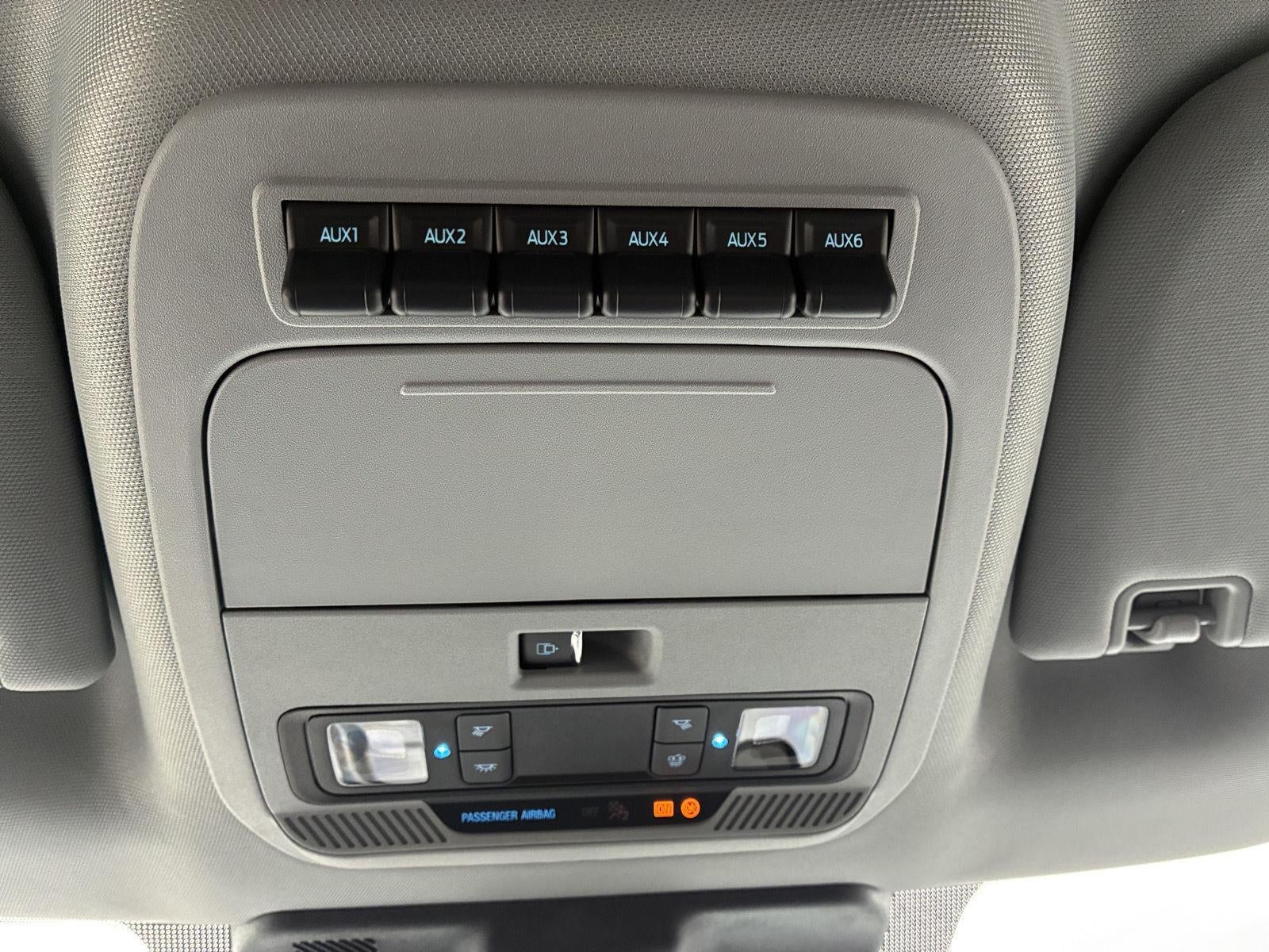 2026 Ford Super Duty F-350 SRW STX