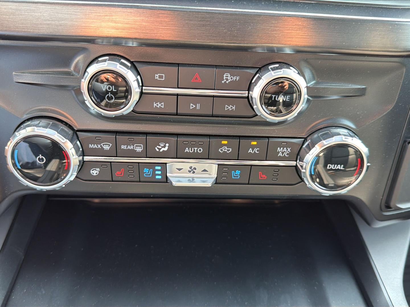 2026 Ford Super Duty F-350 Lariat