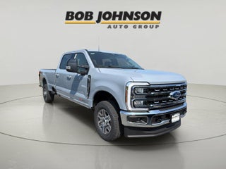 2026 Ford Super Duty F-350 Lariat